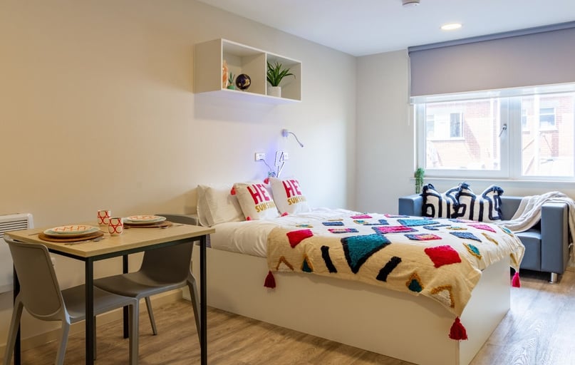 Platinum Studio, The Barn, Bampfylde Street, Newtown, Exeter - Image 1